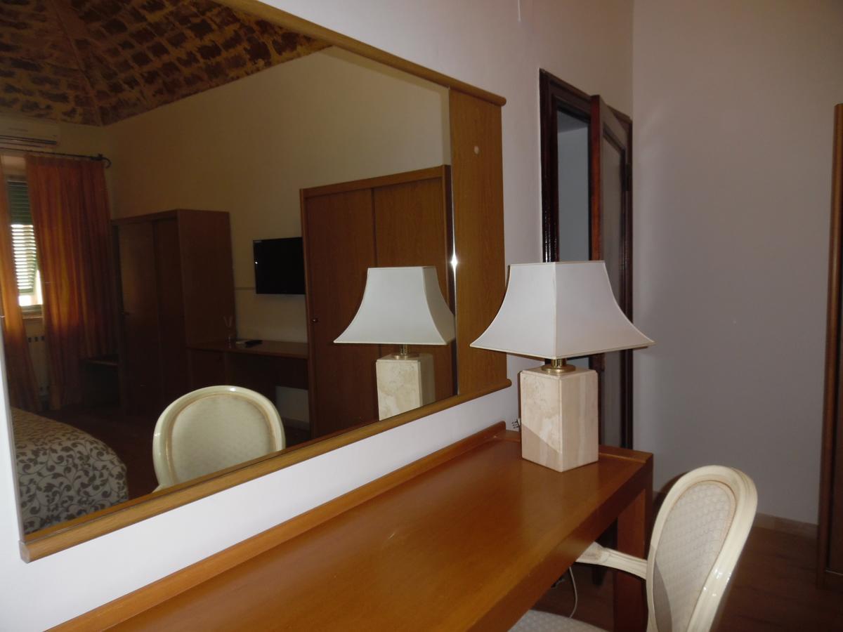 Albergo Livorno Кашана Терме Екстериор снимка